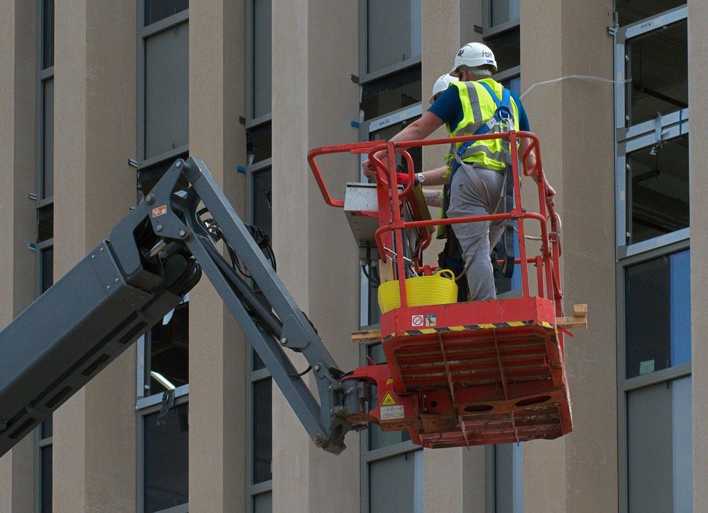Cherry Picker + IPAF Operator Hire - Image 2